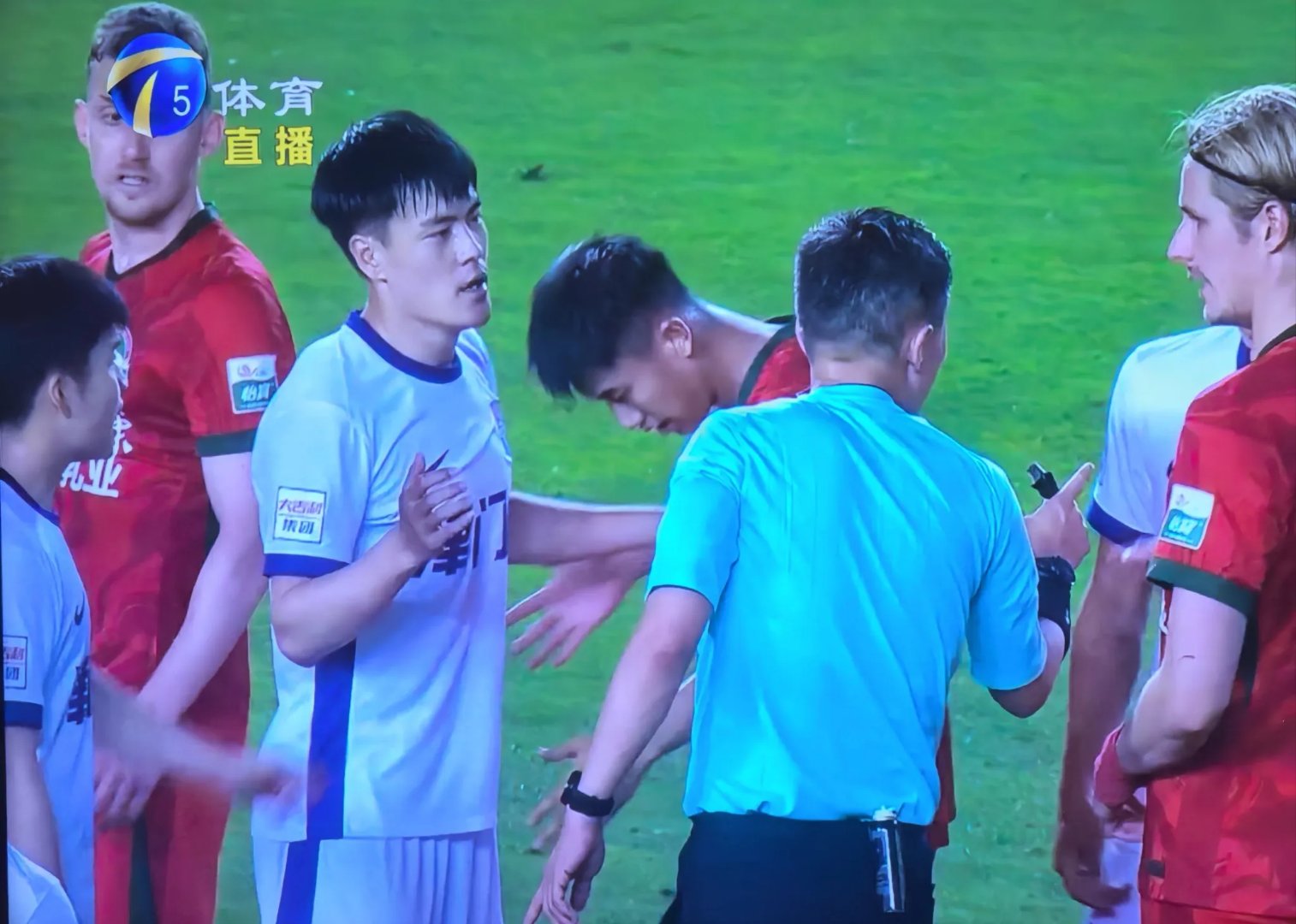 关于河南队力争赢得比赛：预计与天津队对决的信息